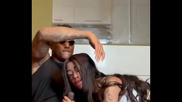 ME XHAMOU PRA VER UM FILME E TAVA CHEIO DE TESAO